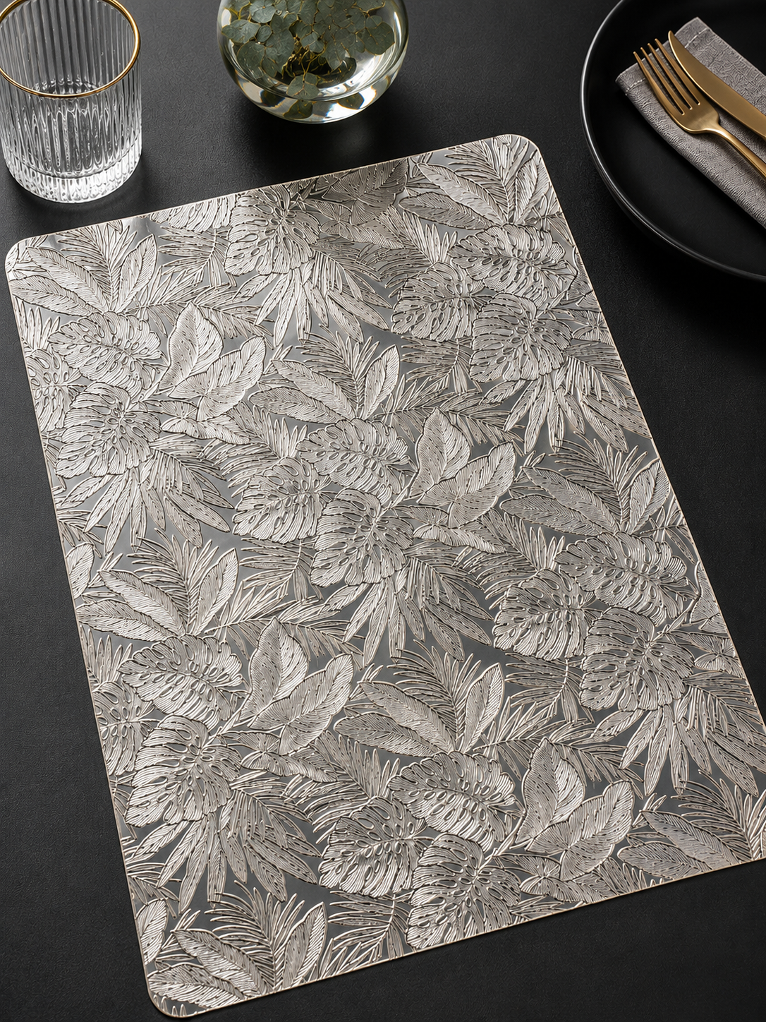 Luxury Transparent Tropical Leaf Table Mat