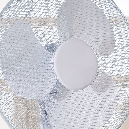Daewoo 16" White Pedestal Fan with Cross base